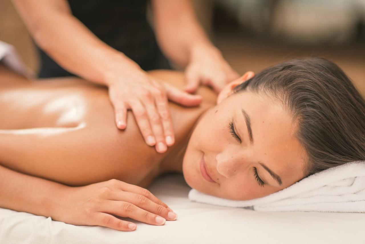 Hard Rock Hotel Goa Калангут Екстер'єр фото Massage