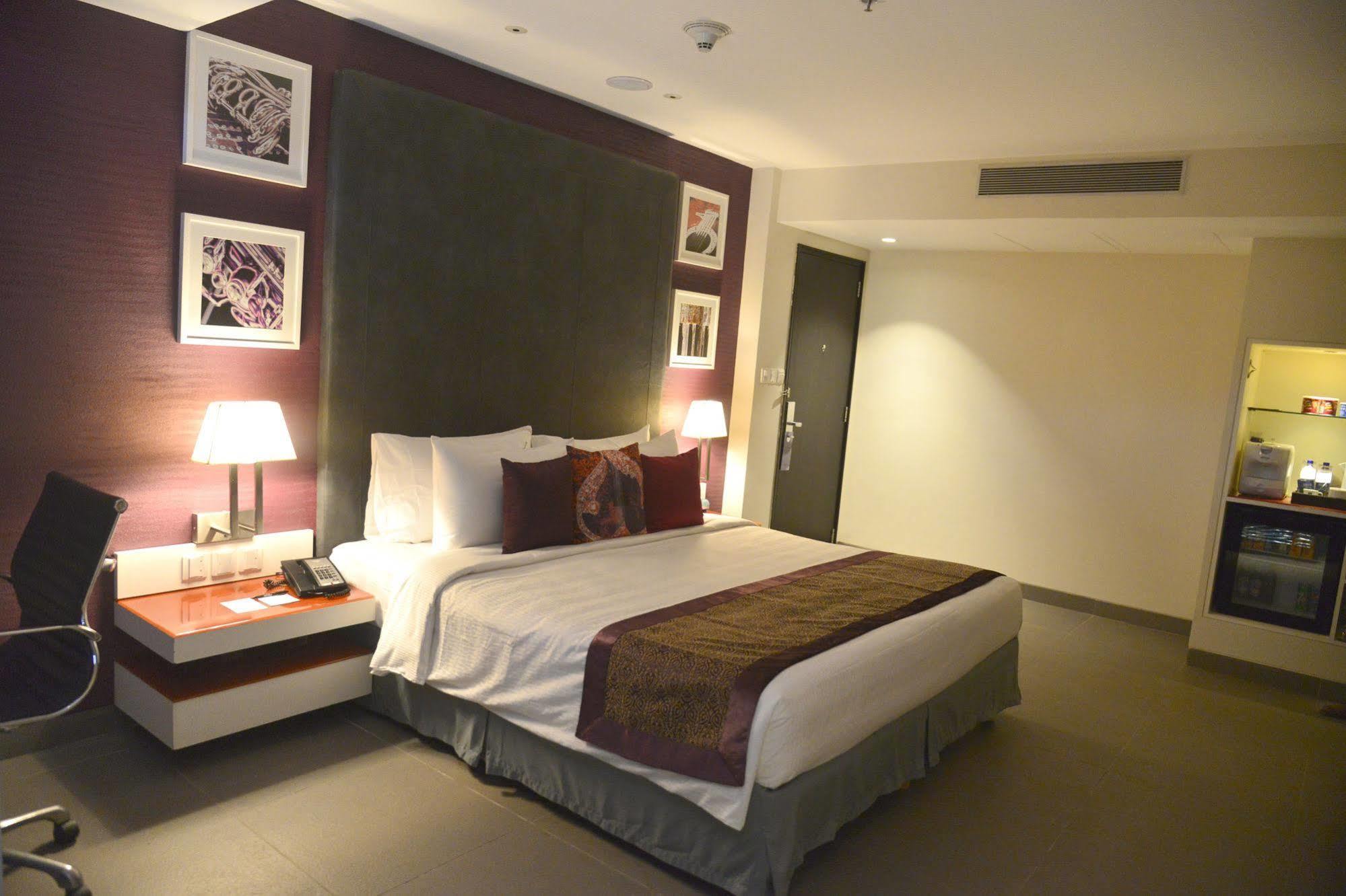 Hard Rock Hotel Goa Калангут Екстер'єр фото A room at the hotel
